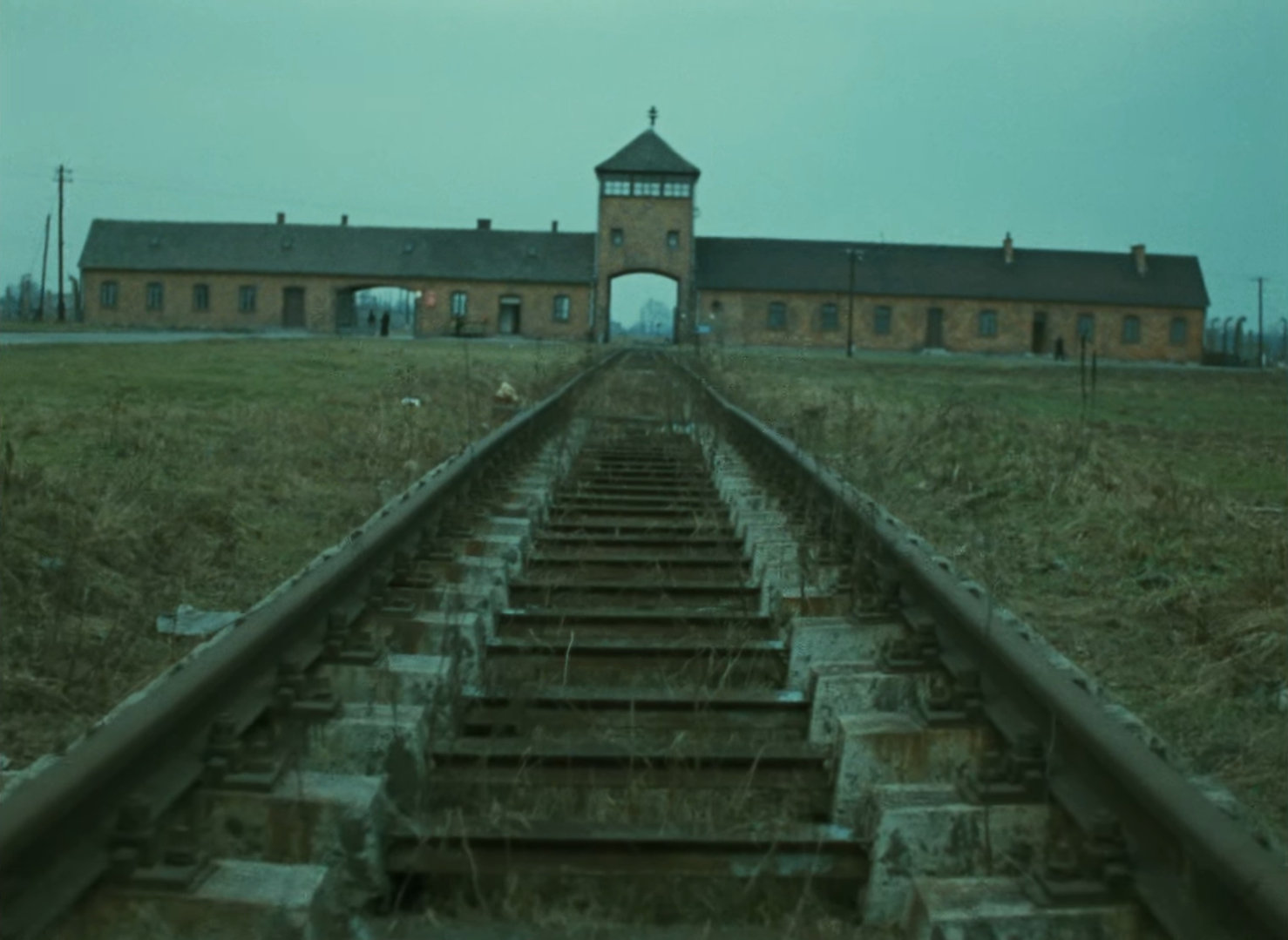 Film Shoah - Documentario di Claude Lanzmann - Entrata Auschwitz