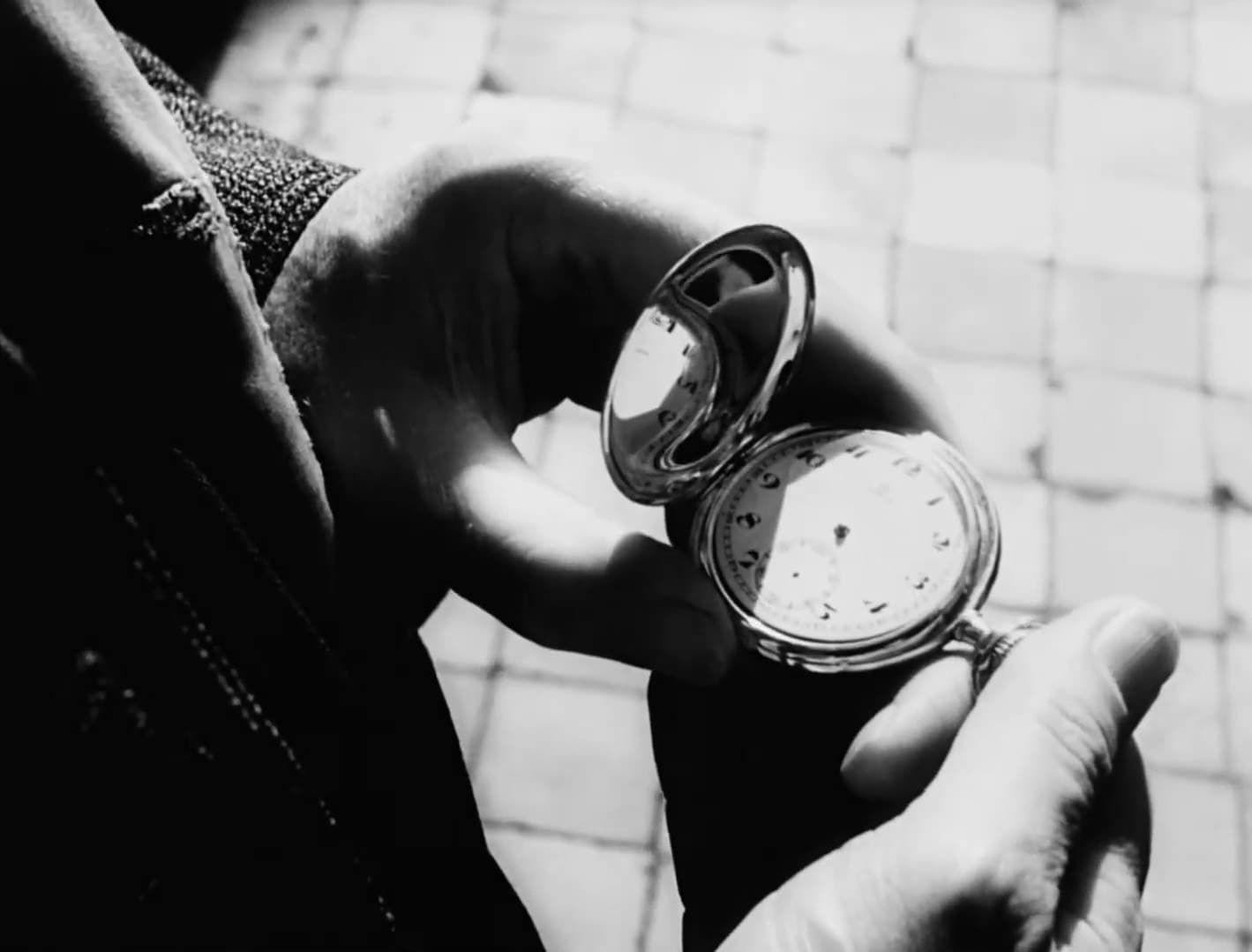 Il posto delle fragole - Frame del film - Orologio senza lancette